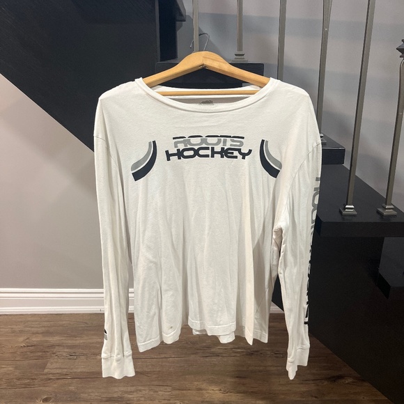 Roots Hockey T-Shirt - Picture 1 of 2